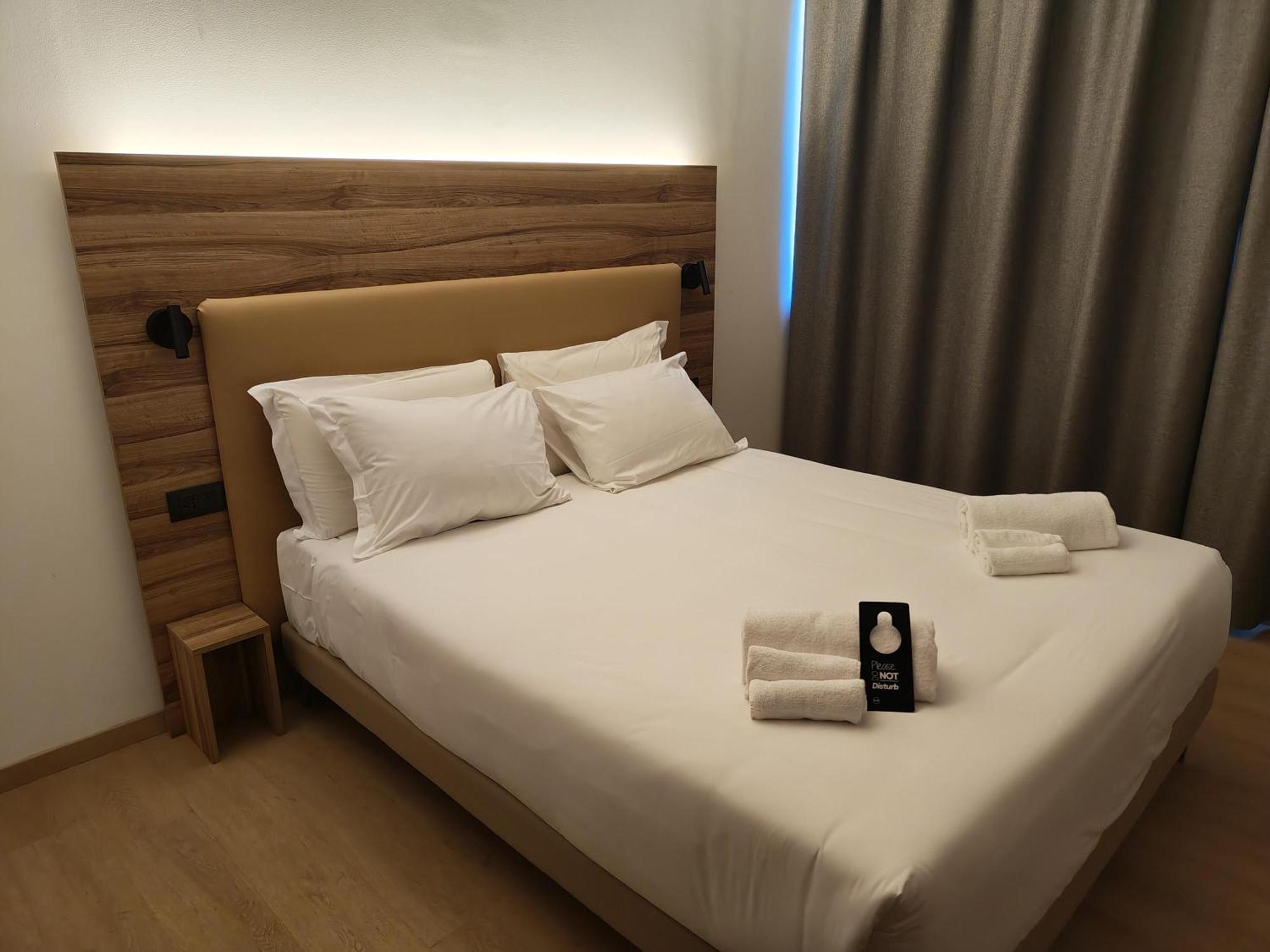 B&B Hotel Prato City Center エクステリア 写真