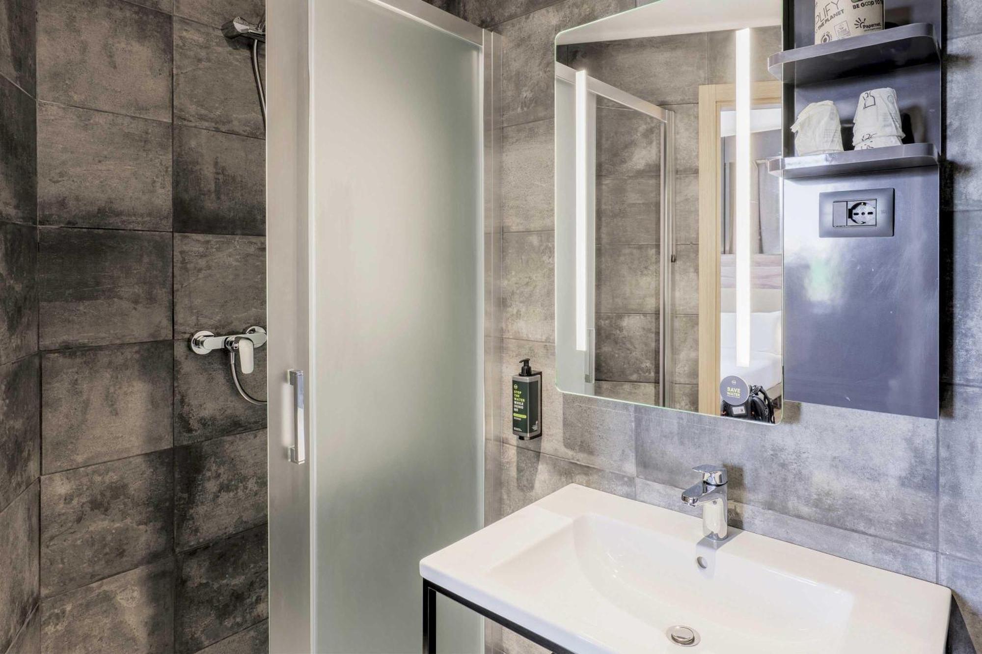 B&B Hotel Prato City Center エクステリア 写真