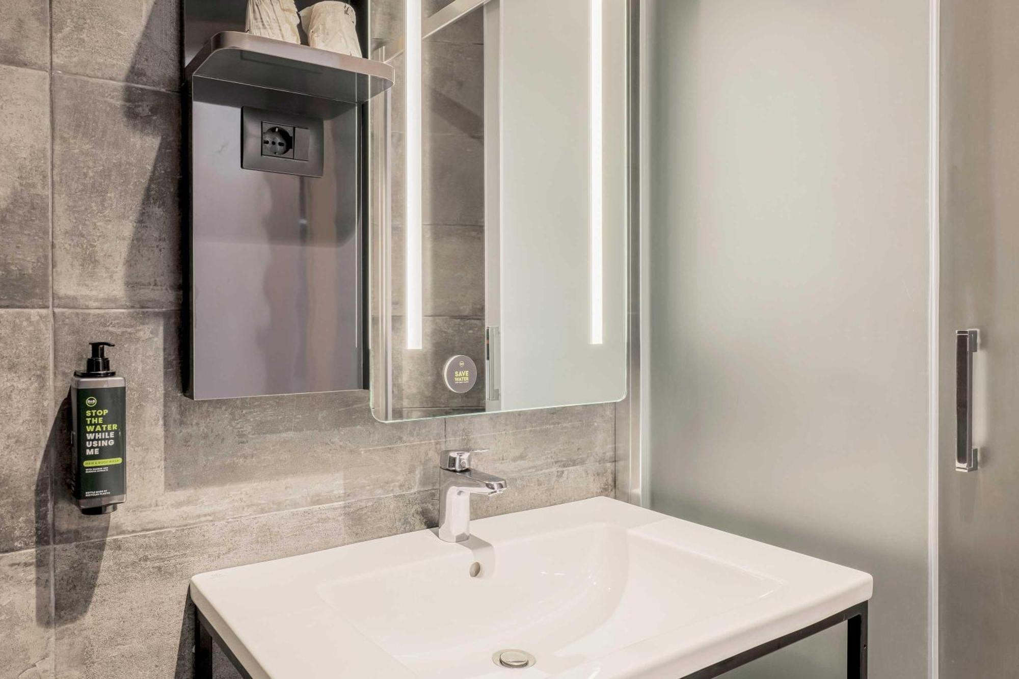 B&B Hotel Prato City Center エクステリア 写真